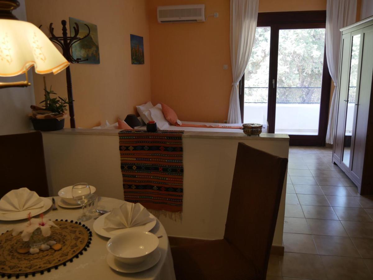 Helios-Rhodos-Apartments Koskinou  المظهر الخارجي الصورة